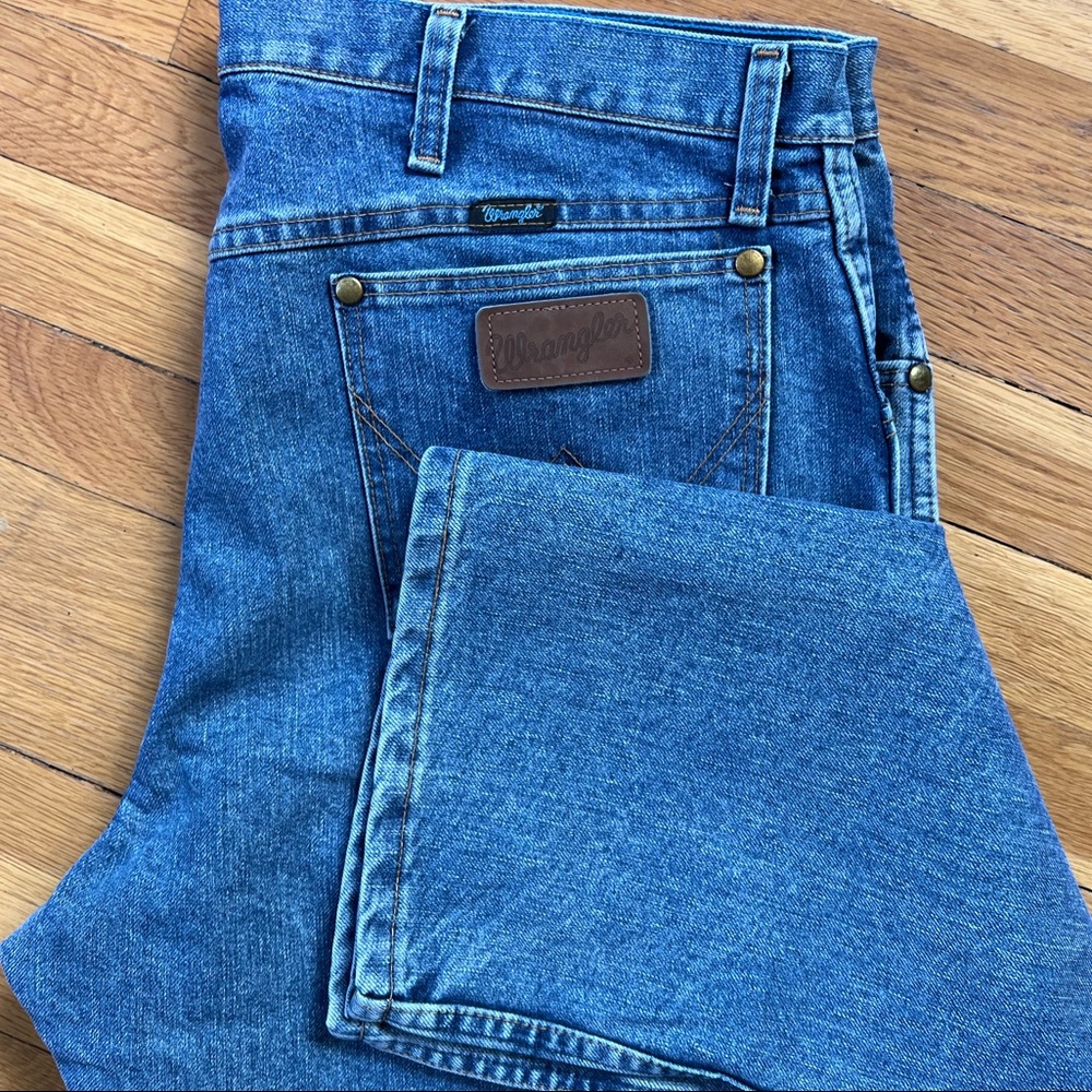 Men’s Wrangler Straight Leg Jeans